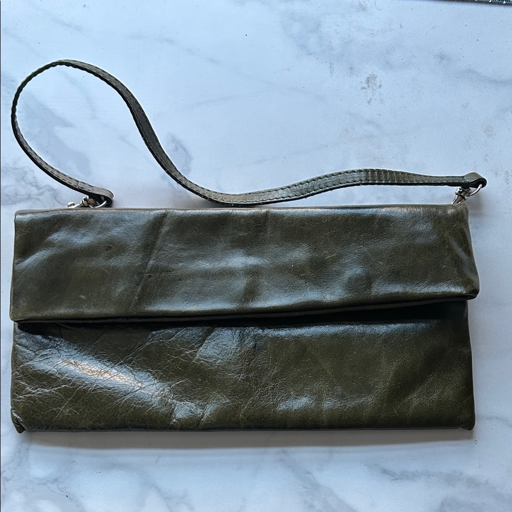 Elegant Olive genuine Leather Wristlet made in Italy